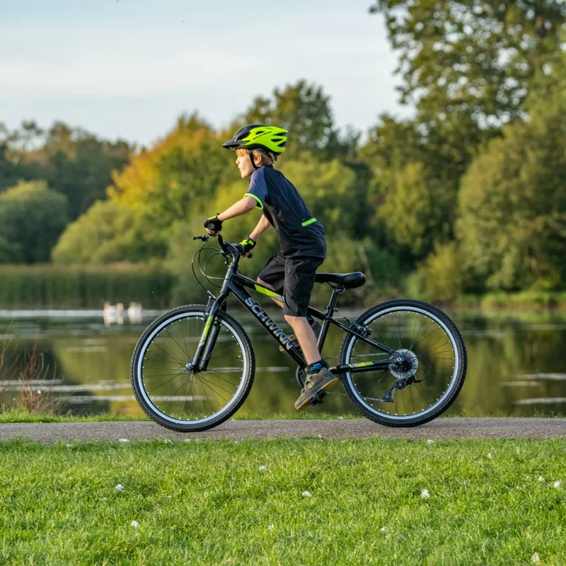 Schwinn Campus 24 Inch Wheel Kids Mountain Bike Black 11 Schwinn Campus 24 Inch Wheel Kids Mountain Bike Black - Image 9